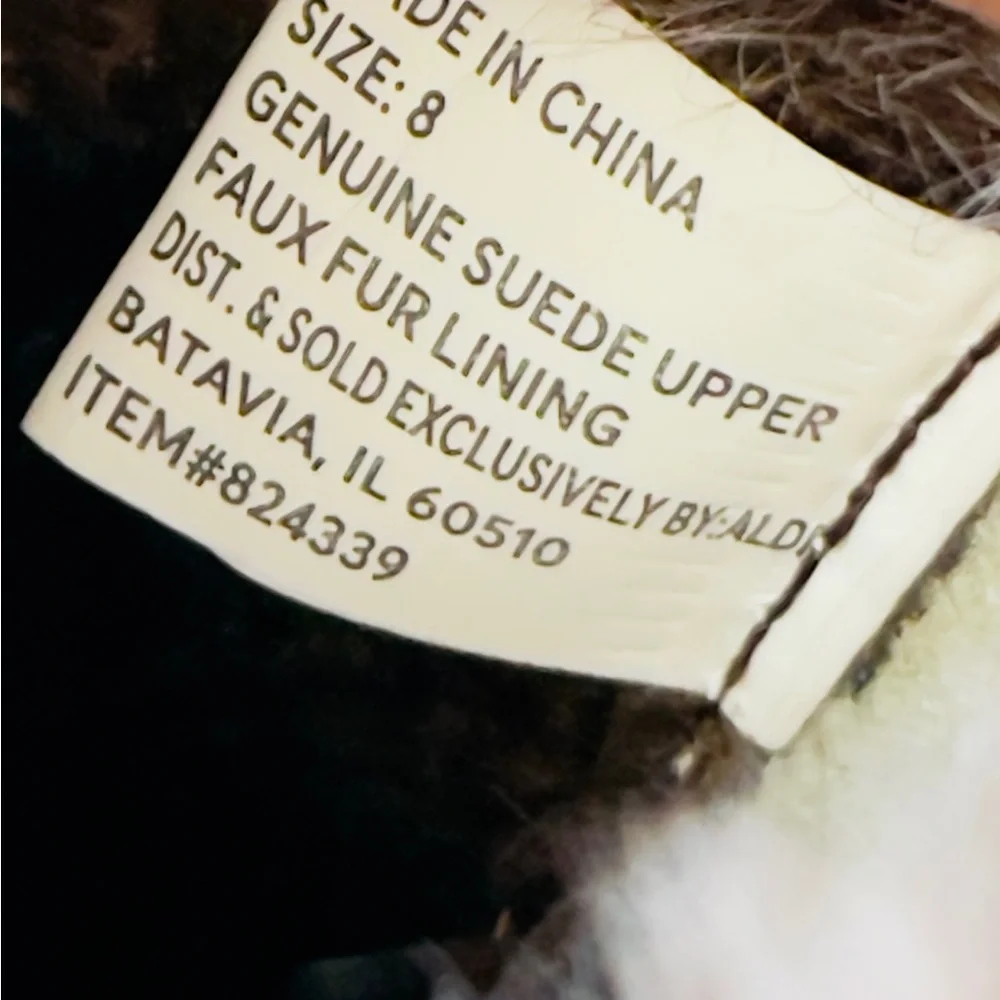 NWOT SERRA Genuine Suede Ankle Boots in Grey with faux fur  Size 8 - Picture 8 of 8